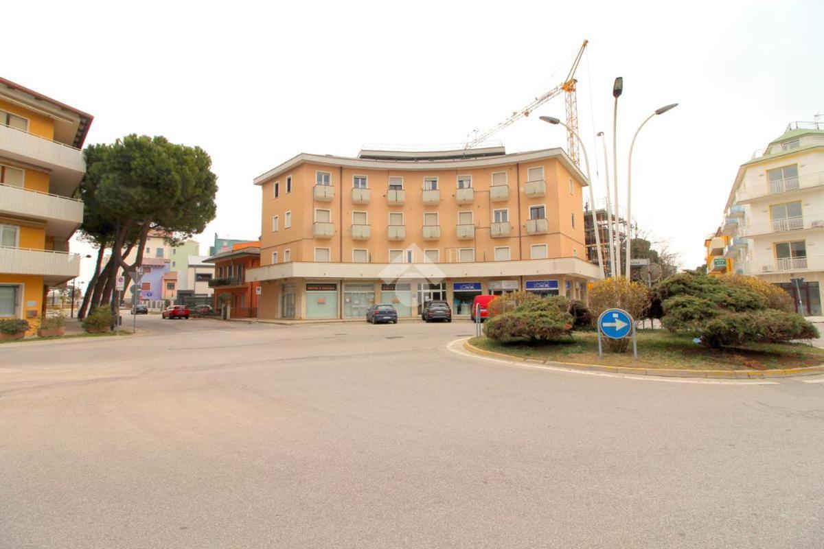 Ampio Bilocale Caorle Lungomare Levante Luaran gambar